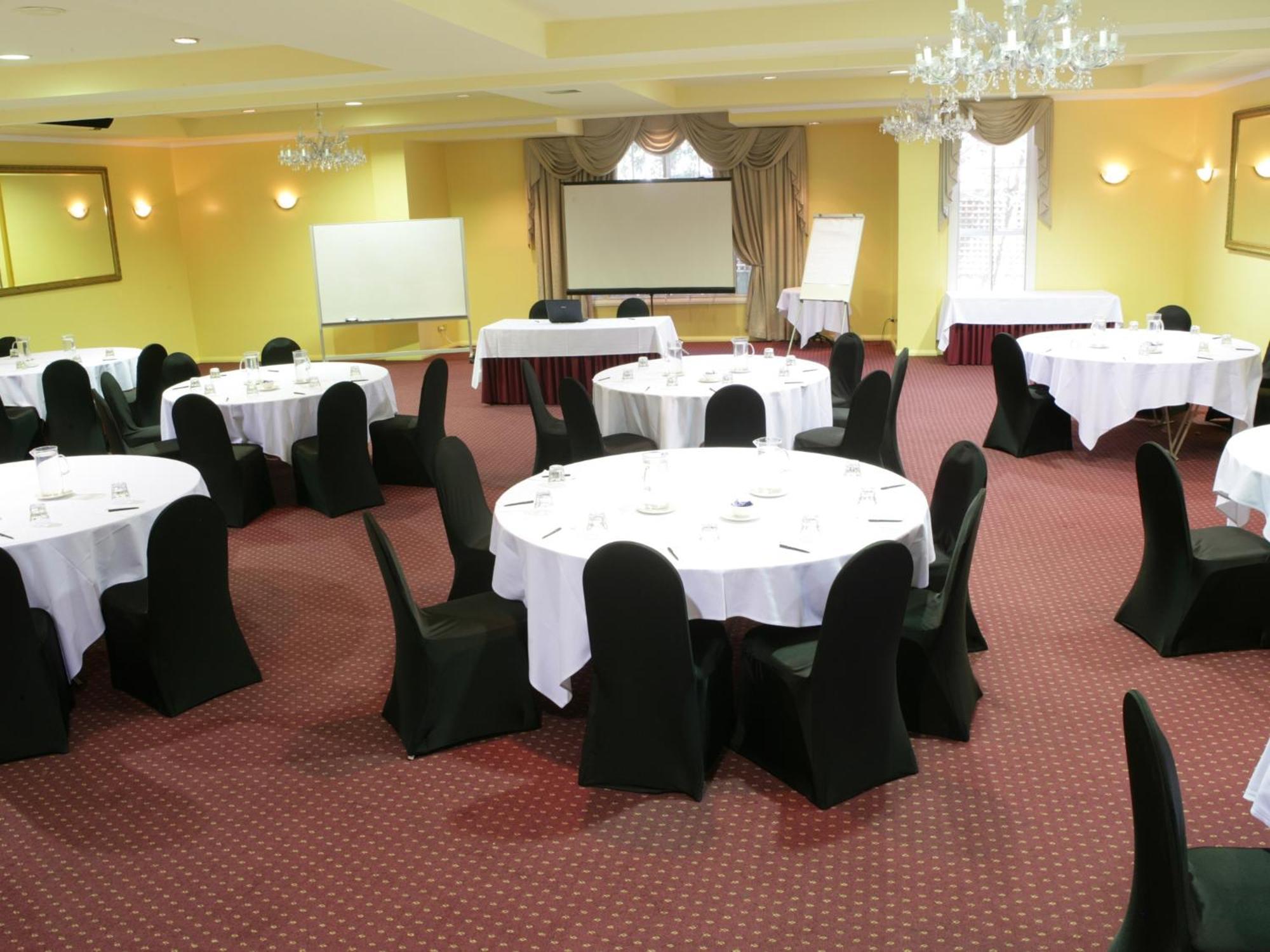 Beau Monde International Hotel Doncaster East Kültér fotó