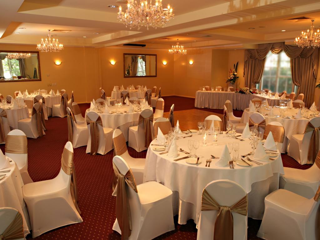 Beau Monde International Hotel Doncaster East Kültér fotó