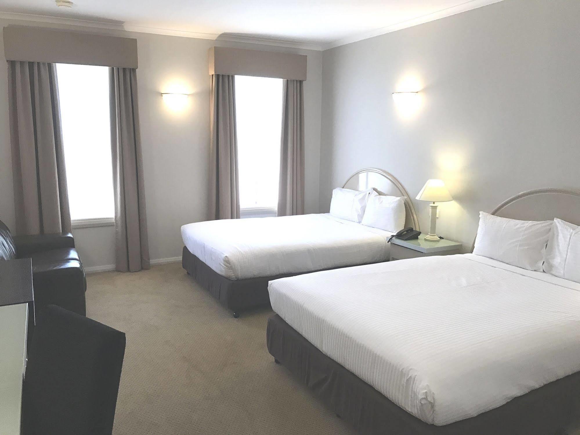 Beau Monde International Hotel Doncaster East Kültér fotó