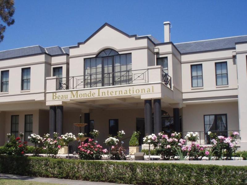 Beau Monde International Hotel Doncaster East Kültér fotó
